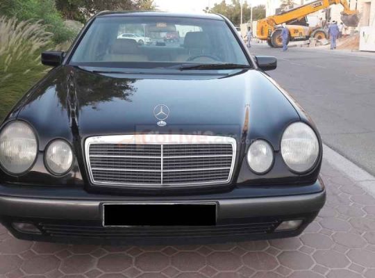 MERCEDES E230 1998, GCC,ACCIDENT FREE,WELL MAINTAINED
