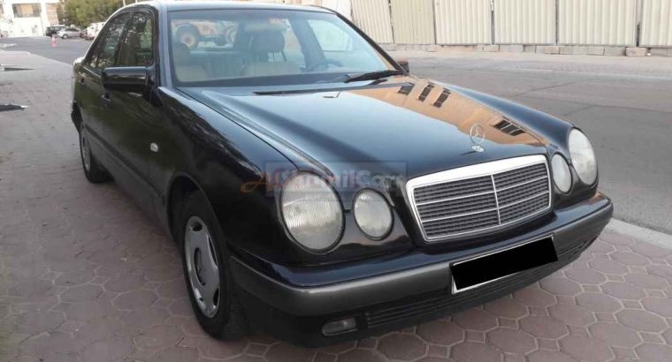 MERCEDES E230 1998, GCC,ACCIDENT FREE,WELL MAINTAINED