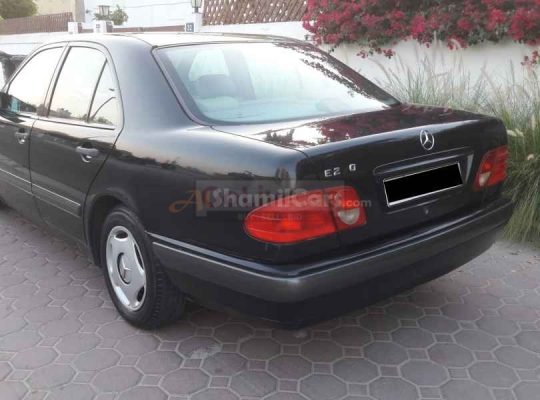 MERCEDES E230 1998, GCC,ACCIDENT FREE,WELL MAINTAINED