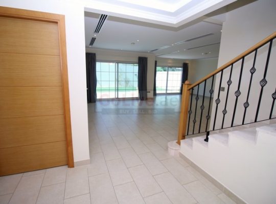 Exclusive Rented Villa at Jumeirah Park