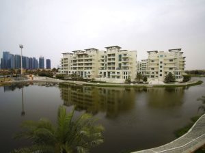 Breathtaking View of the Lake-Single Row Townhouse