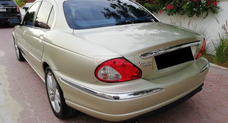 JAGUAR X-TYPE 2006,AWD 3.0, GCC, TOP OF LINE,WELL MAINTAINED,SUNROOF,LEATHER SEATS,ACCIDENT FREE