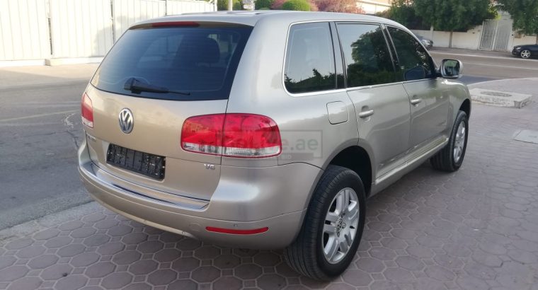 VolkWagen Touareg 2006 Single Owner, Agency Services, Less Kms, Accident Free, 2 Keys, New Battery