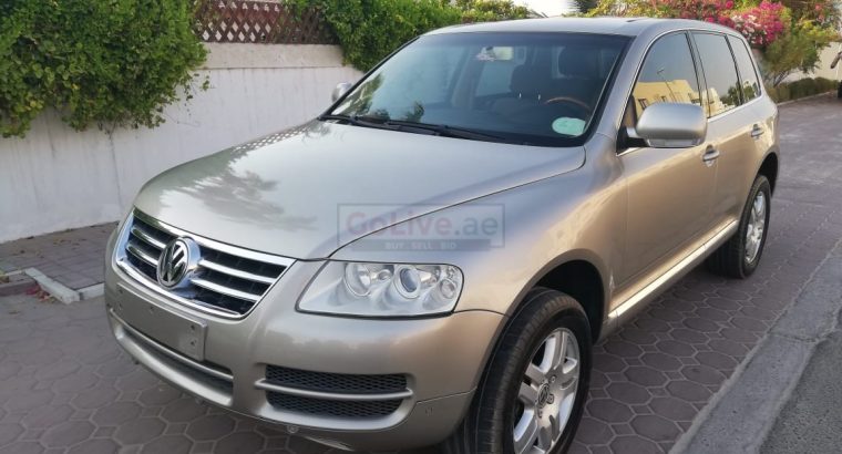 VolkWagen Touareg 2006 Single Owner, Agency Services, Less Kms, Accident Free, 2 Keys, New Battery