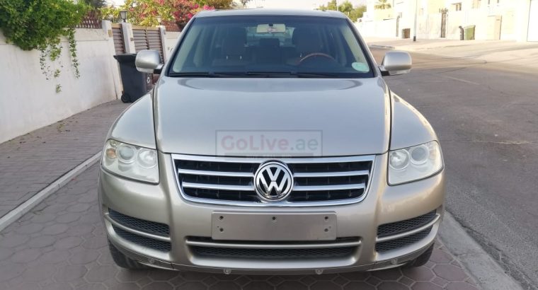 VolkWagen Touareg 2006 Single Owner, Agency Services, Less Kms, Accident Free, 2 Keys, New Battery