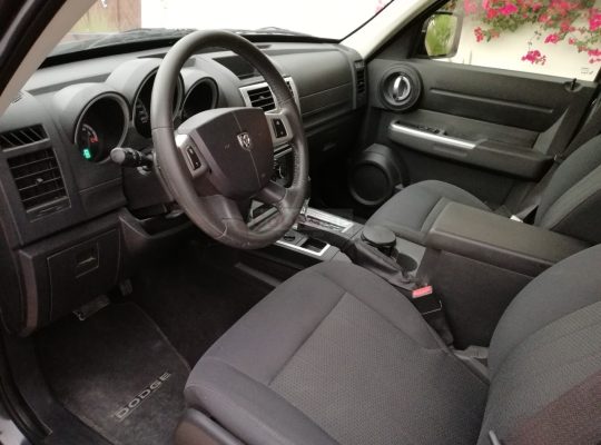DODGE NITRO 2011,SXT,FULLY AUTOMATIC,4WD,GCC,WELL MAINTAINED