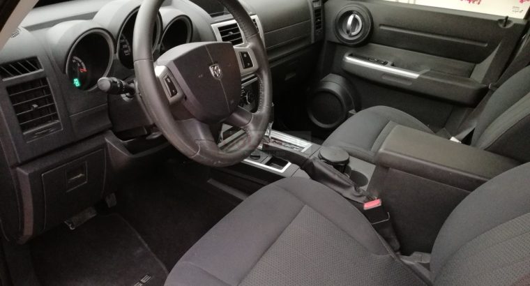 DODGE NITRO 2011,SXT,FULLY AUTOMATIC,4WD,GCC,WELL MAINTAINED