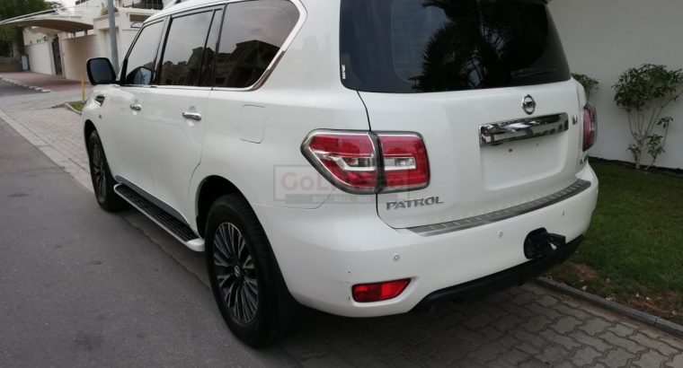NISSAN PATROL PLATINUM 2016,NO 1 OPTION,SUNROOF,LEATHER SEATS,ACCIDENT FREE,SINGLE OWNER,FSH
