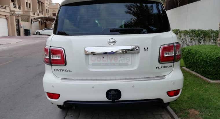 NISSAN PATROL PLATINUM 2016,NO 1 OPTION,SUNROOF,LEATHER SEATS,ACCIDENT FREE,SINGLE OWNER,FSH