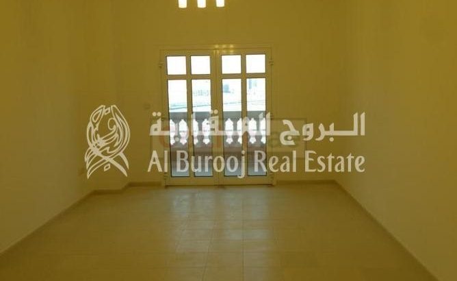 Large and Vacant Apartment at Seasons Community
