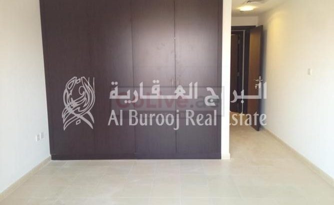 Large and Vacant Apartment at Seasons Community