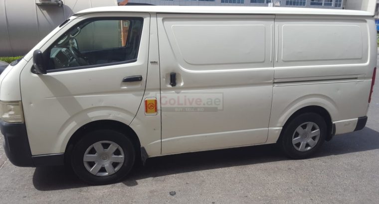 TOYOTA HIACE DELIVERY VAN – 2011