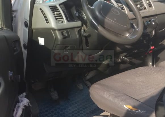 TOYOTA HIACE DELIVERY VAN – 2011