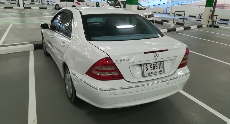 MERCEDES BENZ C320 2000/FULL OPTION