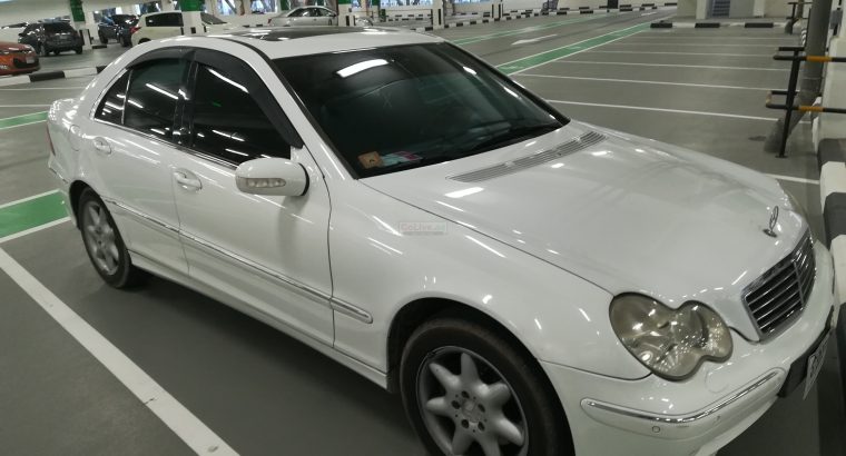 MERCEDES BENZ C320 2000/FULL OPTION