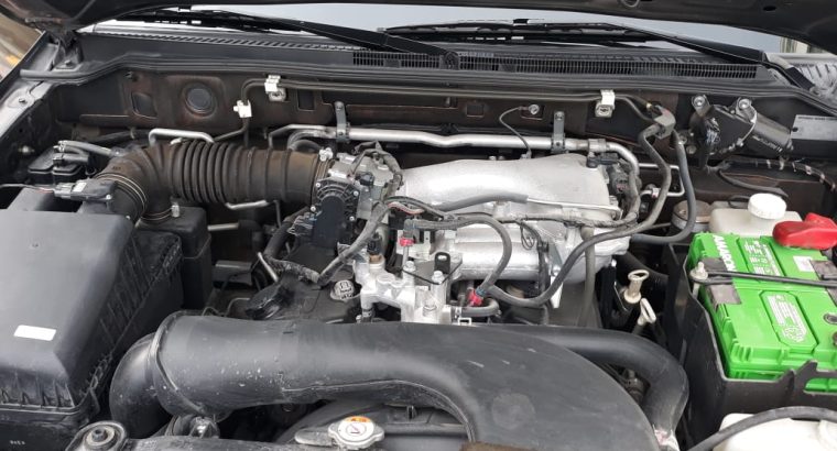 Mitsubishi Pajero 2014 Only 30000 kms, New Battery, Bluetooth, DVDs