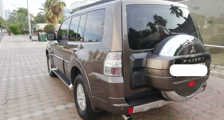 Mitsubishi Pajero 2014 Only 30000 kms, New Battery, Bluetooth, DVDs