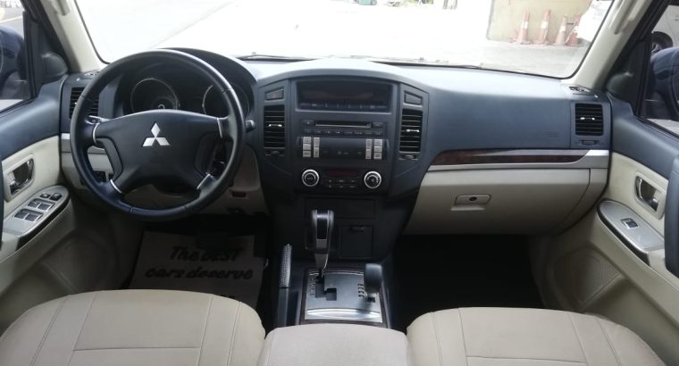 Mitsubishi Pajero 2014 Only 30000 kms, New Battery, Bluetooth, DVDs