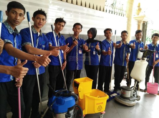 House / Office Cleaning at affordable rates