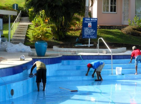 Swimming Pool Maintenance Cleaning