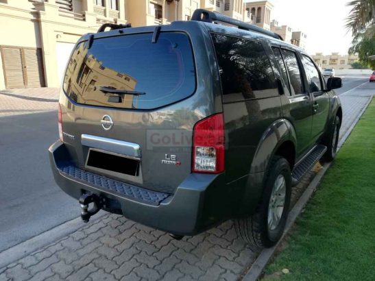 NISSAN PATHFINDER LE 2007,FOUR WHEEL DRIVE,GCC,SUNROOF,LEATHER SEATS,07 SEATS