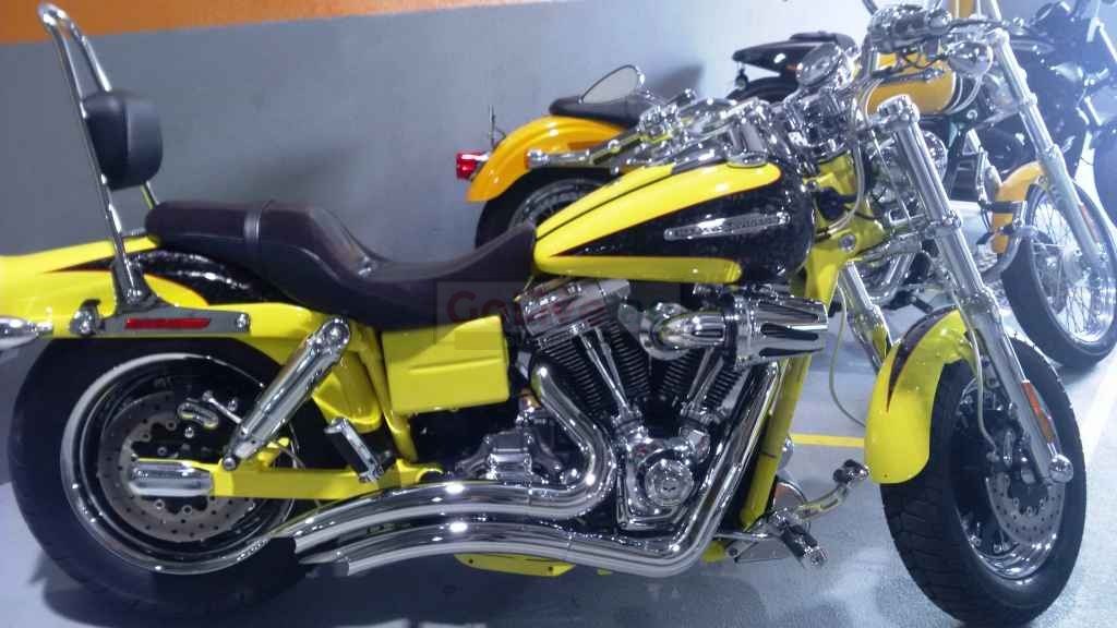 Harley Davidson- CVO- Dyna Fat Bob – LIMITED EDITION