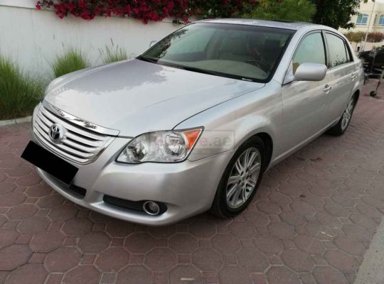 TOYOTA AVALON 2009, LIMITED, TOP OF THE LINE, GCC, FULL SERVICE HISTORY, WELL MAINTAINED