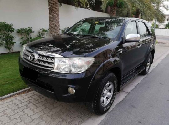 TOYOTA FORTUNER 2009,GCC,2.7L,FOUR CYLINDER,FOUR WHEEL DRIVE,WELL MAINTAINED