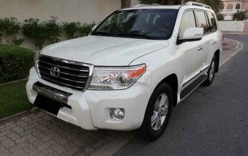TOYOTA LAND CRUISER 2013,TOP OF THE LINE,V6 GXR,GCC,SUNROOF,ACCIDENT FREE