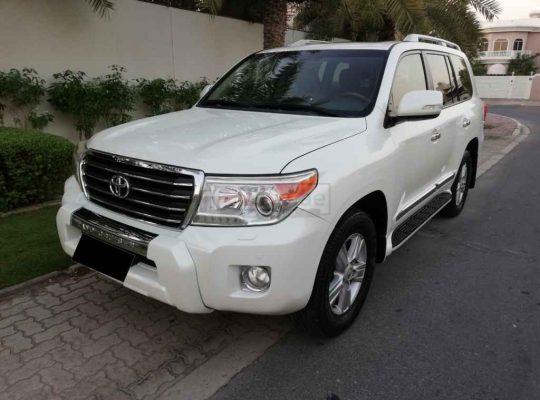 TOYOTA LAND CRUISER 2013,TOP OF THE LINE,V6 GXR,GCC,SUNROOF,ACCIDENT FREE