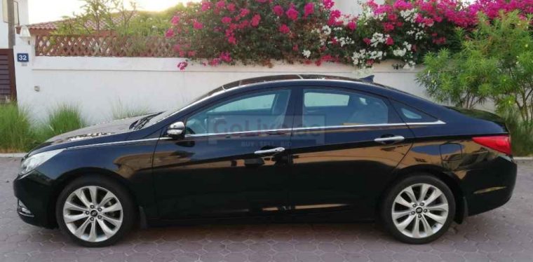 HYUNDAI SONATA 2012,GCC,NO 1 OPTION,PANORAMIC SUNROOF,LEATHER SEATS,WELL MAINTAINED