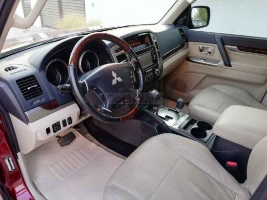 MITSUBISHI PAJERO 2017,TOP OF THE LINE,SUNROOF,LEATHER SEATS,WELL MAINTAINED