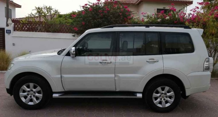 MITSUBISHI PAJERO 2010,GLS 3.5L,V6,TOP OF THE LINE,SUNROOF,LEATHER SEATS,WELL MAINTAINED