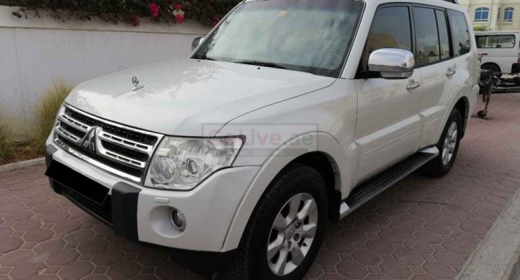 MITSUBISHI PAJERO 2010,GLS 3.5L,V6,TOP OF THE LINE,SUNROOF,LEATHER SEATS,WELL MAINTAINED