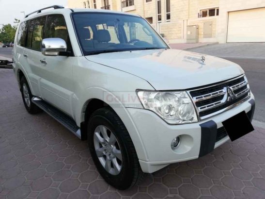 MITSUBISHI PAJERO 2010,GLS 3.5L,V6,TOP OF THE LINE,SUNROOF,LEATHER SEATS,WELL MAINTAINED