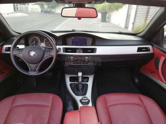 BMW 320I 2009,HARD TOP CONVERTIBLE,112000KM ONLY,WELL MAINTAINED