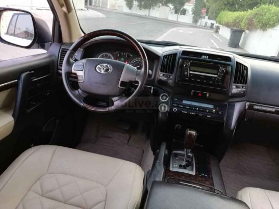 TOYOTA LAND CRUISER 2011,GXR V6,GCC,ORIGINAL PAINT,SUNROOF,LEATHER SEATS