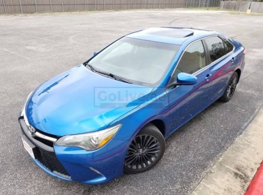 Fairly used Toyota Camry SE 2016 available