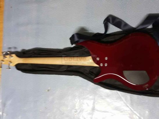 Bass guitar (washburn wb44) for sale