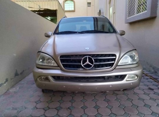 MERCEDES ML350 FULL OPTION 2004 GCC SPECS FOR SALE