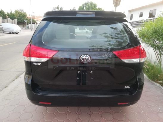 TOYOTA SIENNA 2014,LE,AWD, V6 FULLY AUTOMATIC,FRESH IMPORT,PERFECT CONDITION,CUSTOM PAPERS