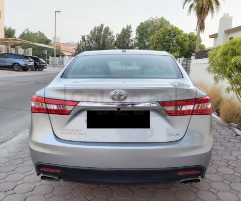 TOYOYA AVALON 2015 XLE SILVER US IMPORTED IN PERFECT CONDITION