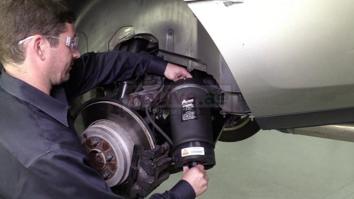 Land Rover Range Rover Air Suspension Hydraulic Jumping Change and fix all type of problems