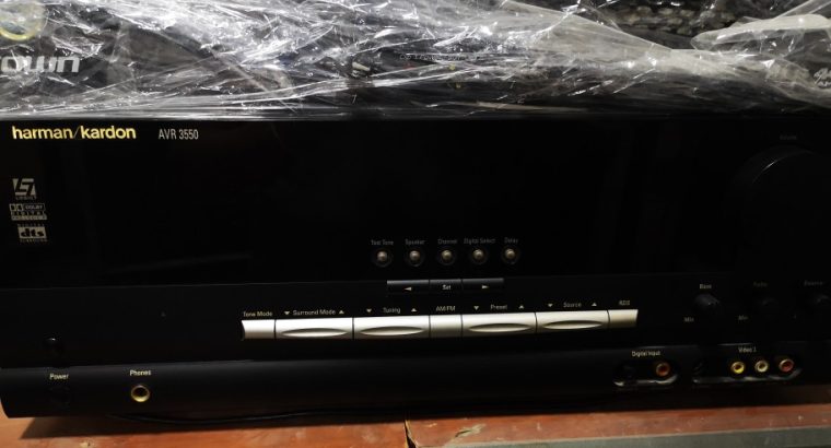 Harman kardon AVR 3550 amplifier