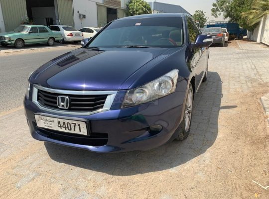 HONDA ACCORD 2012 , GCC SPECS, SUNROOF , ALLOY RIMS , FULL AUTOMATIC FOR SALE ONLY 17500