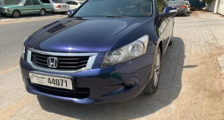 HONDA ACCORD 2012 , GCC SPECS, SUNROOF , ALLOY RIMS , FULL AUTOMATIC FOR SALE ONLY 17500
