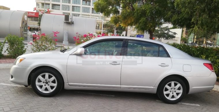TOYOTA AVALON 2010 XL FOR SALE CALL 050 2134666