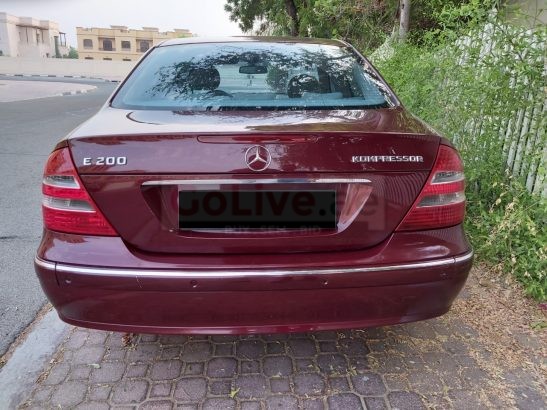 MERCEDES E200 KOMPRESSOR 2004,TOP OPTION,GCC,SUNROOF,LEATHER SEATS