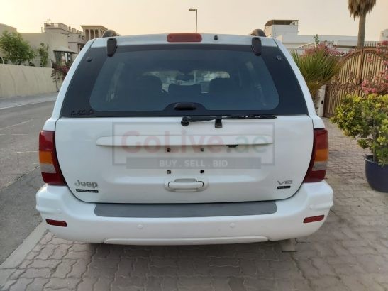 ” FIXED PRICE ” JEEP GRAND CHEROKEE 2004 FULL OPTION GCC SPECS IN GOOD CONDITION