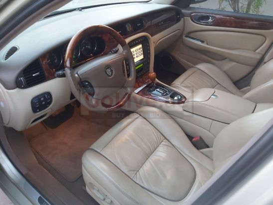 JAGUAR XJ 2006,SOVEREIGN TOP OF THE LINE,ACCIDENT FREE,PERFECT CONDITION